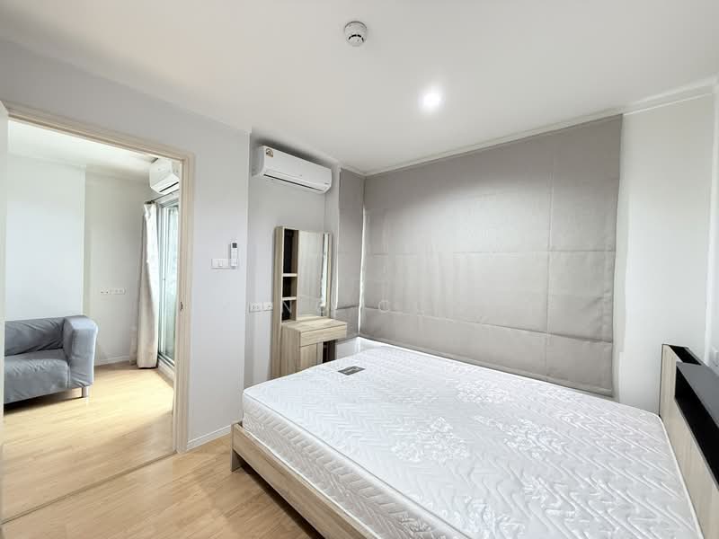 Lumpini Place Srinakarin-Huamak Station, Bangkok, Srinakarin Road, Suan Luang, Bangkok, 1 Bedroom, 33 sqm, Condo For Rent, by Living Condo, 500461929 - DDproperty.com