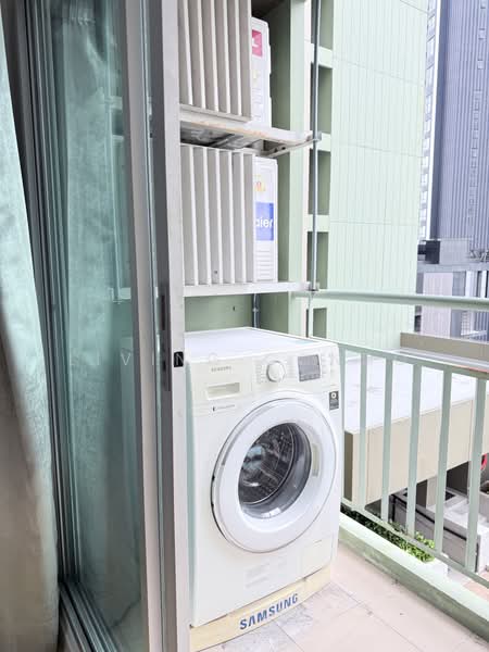 Lumpini Place Srinakarin-Huamak Station, Bangkok, Srinakarin Road, Suan Luang, Bangkok, 1 Bedroom, 33 sqm, Condo For Rent, by Living Condo, 500461929 - DDproperty.com