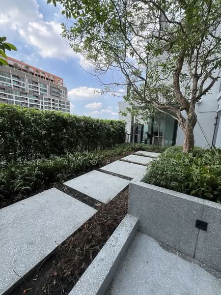Tait Sathorn 12, Bangkok, Soi Sathorn 12, Sathorn Road, Silom, Bang Rak, Bangkok, 2 Bedrooms, 81 sqm, Condo For Sale, by Teeranop Inchan, 500461930 - DDproperty.com