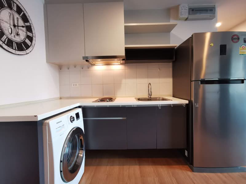 The Base Sukhumvit 77, Bangkok, 289 Sukhumvit 77 Road, Phra Kanong Nua, Watthana, Bangkok, 2 Bedrooms, 57 sqm, Condo For Rent, by คุณรวีวรรณ อู่เงิน, 500461938 - DDproperty.com