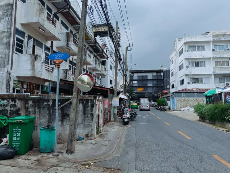 ทดนลาดพราว กรงเทพมหานคร, กรุงเทพ, ลาดพร้าว, กรุงเทพ, 384 ตร.ม., ที่ดิน ขาย, โดย The Best Property ปุ้ยกี้, 500461963 - DDproperty.com