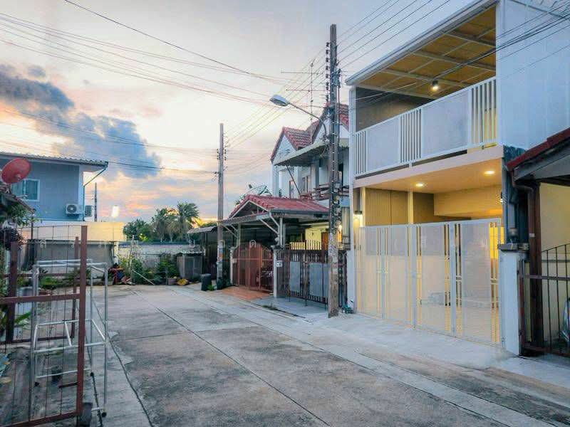 Jitnarong Garden House, Nonthaburi, Bang Krang, Muang Nonthaburi, Nonthaburi, 3 Bedrooms, 65 sqm, Townhouse For Sale, by สรภพ ยอดไชย (สีฝุ่น), 500462047 - DDproperty.com