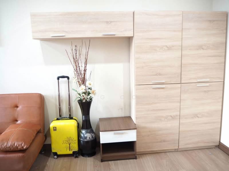 Chewathai Ramkamhaeng, Bangkok, 2849 Ramkhamhaeng Road, Hua Mak, Bang Kapi, Bangkok, 1 Bedroom, 31 sqm, Condo For Rent, by Living Condo, 500462060 - DDproperty.com