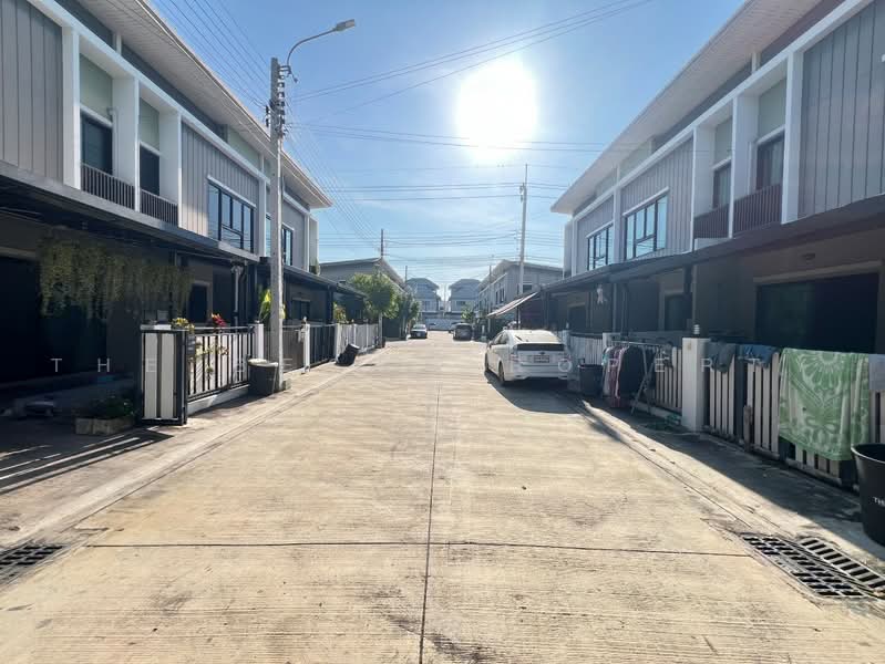 The Modish Chaiyaphruek-Wongwaen, Nonthaburi, Soi Sai Noi-Lat Bua Luang, Sai Noi, Sai Noi, Nonthaburi, 3 Bedrooms, 100 sqm, Single Detached House For Sale, by The Best Property บี, 500462076 - DDproperty.com
