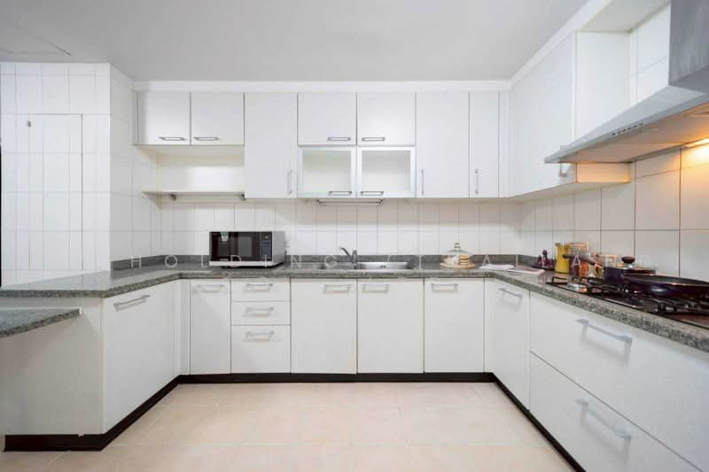 The Grand Sethiwan, Bangkok, 82 Soi Sukhumvit 24, Khong Tan, Khlong Toei, Bangkok, 3 Bedrooms, 250 sqm, Condo For Rent, by ERA Holding (Thailand) Co., Ltd., 500462121 - DDproperty.com