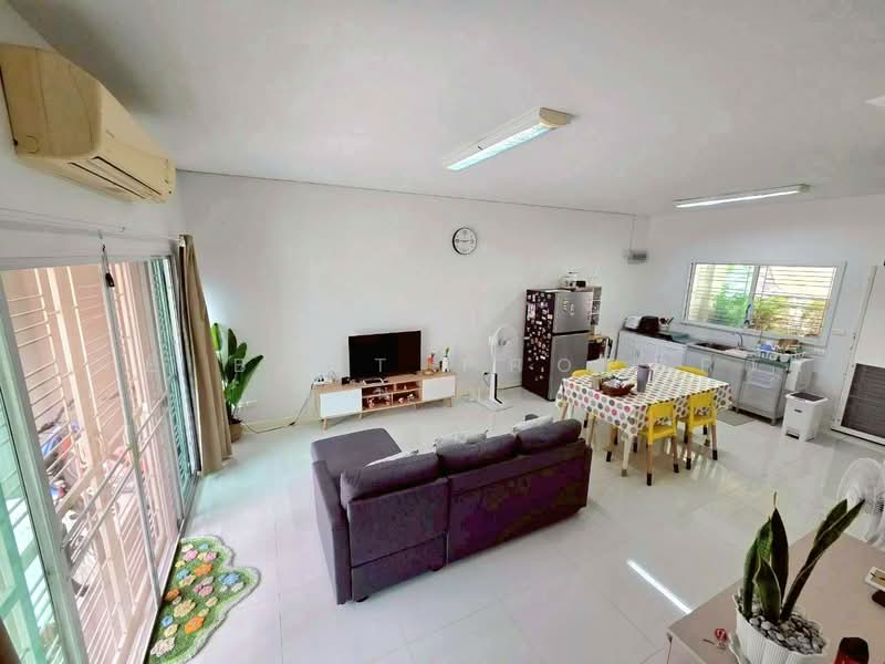 The Pleno Ekachai-Kanjanapisek, Bangkok, Bang Bon, Bangkok, 3 Bedrooms, 150 sqm, Townhouse For Sale, by The Best Property นอม, 500462133 - DDproperty.com