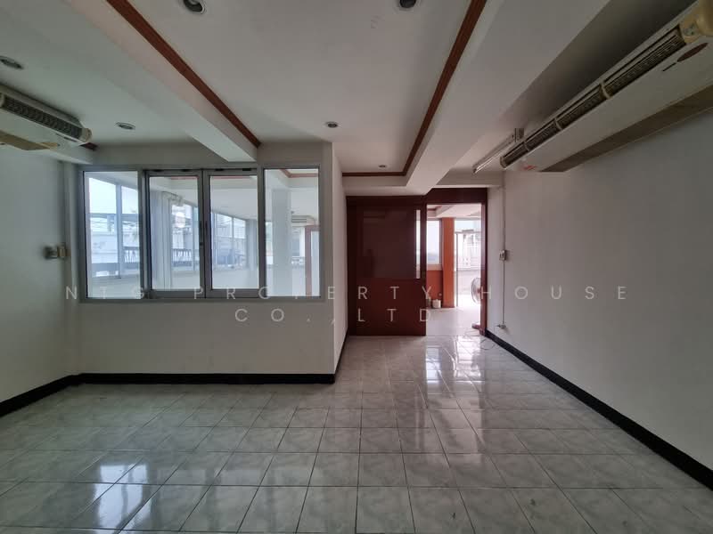 อาคารสำนกงาน พรอมบาน2หลง รชดา42 ใกลถนนใหญ, กรุงเทพ, จันทรเกษม, จตุจักร, กรุงเทพ, 900 ตร.ม., สำนักงาน ให้เช่า, โดย NTG Property House Co.,Ltd., 500462135 - DDproperty.com