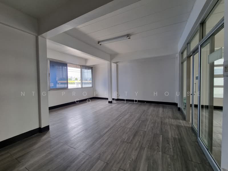 อาคารสำนกงาน พรอมบาน2หลง รชดา42 ใกลถนนใหญ, Bangkok, Chan Kasem, Chatuchak, Bangkok, , 900 sqm, Office Space For Rent, by NTG Property House Co.,Ltd., 500462135 - DDproperty.com