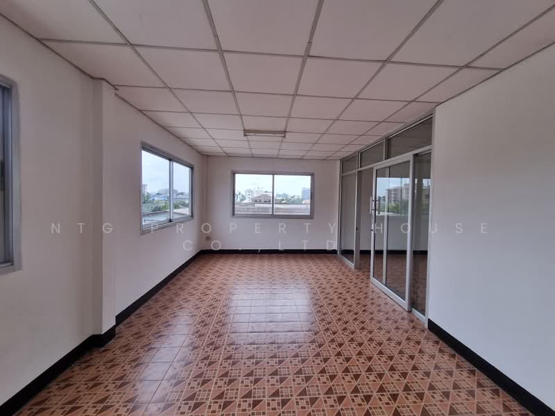อาคารสำนกงาน พรอมบาน2หลง รชดา42 ใกลถนนใหญ, กรุงเทพ, จันทรเกษม, จตุจักร, กรุงเทพ, 900 ตร.ม., สำนักงาน ให้เช่า, โดย NTG Property House Co.,Ltd., 500462135 - DDproperty.com