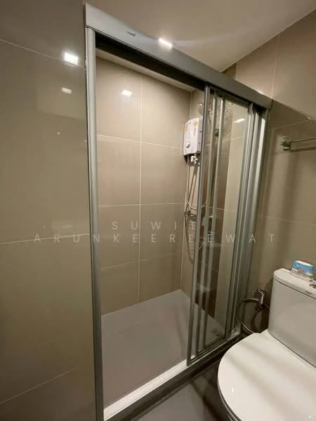 IDEO Sathorn-Wongwian Yai, Bangkok, 219 Soi Krung Thonburi 1, Khlong Ton Sai, Khlong San, Bangkok, 1 Bedroom, 35 sqm, Condo For Rent, by Suwit Arunkeereewat, 500462161 - DDproperty.com