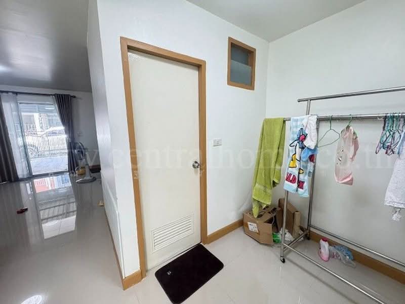 Treepruk, Nakhon Pathom, เลียบคลองประปา, Nakhonpathom, Muang Nakhon Pathom, Nakhon Pathom, 2 Bedrooms, 102 sqm, Townhouse For Sale, by คุณ รัฐติกรณ์ (ไอซ์), 500462169 - DDproperty.com