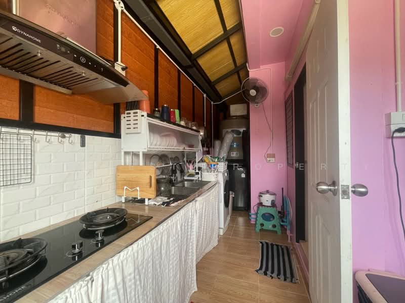 The Next Living Condominium, Rayong, M.3, Mapyangphon, Pluak Daeng, Rayong, 2 Bedrooms, 24 sqm, Condo For Sale, by The Best Property ชมพู่, 500462182 - DDproperty.com
