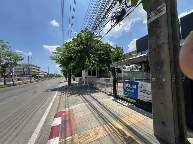 ขายทดน 3-2-70 ไร ตดถนนออนนช ยกแปลง 200 ลาน, Bangkok, Suan Luang, Bangkok, , 5,880 sqm, Land For Sale, by Nest Property Partner Co., Ltd., 500462205 - DDproperty.com