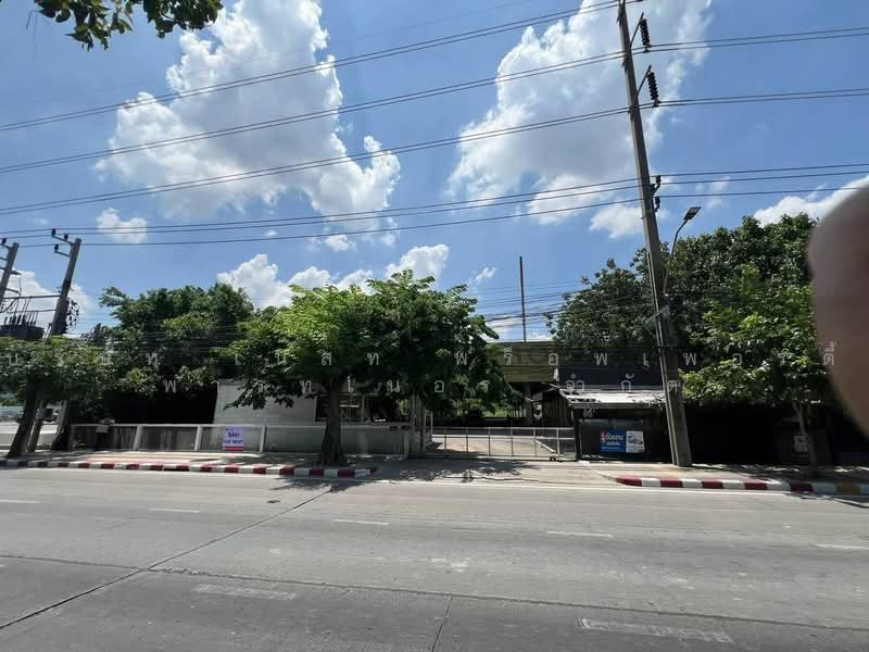 ขายทดน 3-2-70 ไร ตดถนนออนนช ยกแปลง 200 ลาน, Bangkok, Suan Luang, Bangkok, , 5,880 sqm, Land For Sale, by Nest Property Partner Co., Ltd., 500462205 - DDproperty.com