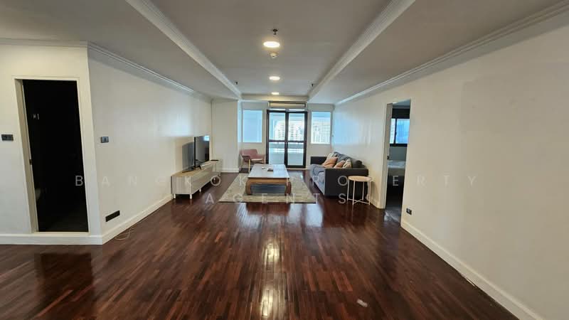 Crystal Garden, Bangkok, 217 Sukhumvit 4 Alley, Khlong Toei, Bangkok, 3 Bedrooms, 193 sqm, Condo For Rent, by BANGKOK PROPERTY AGENTS, 500462233 - DDproperty.com