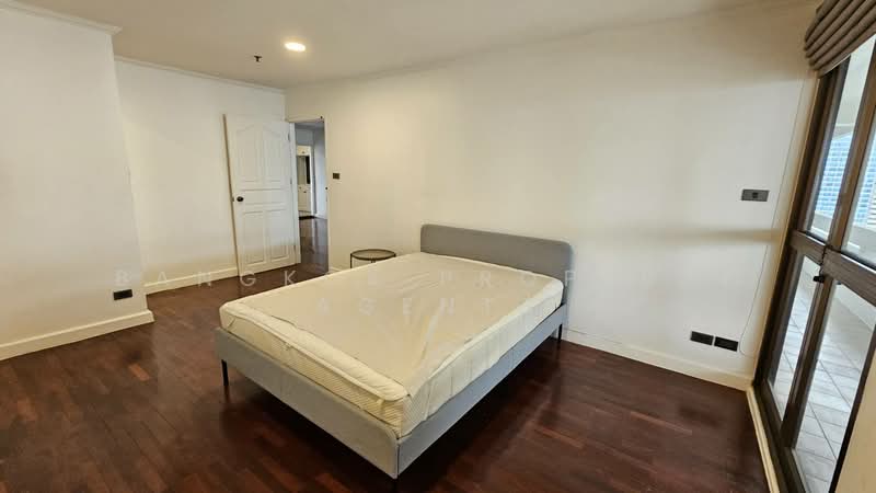 Crystal Garden, Bangkok, 217 Sukhumvit 4 Alley, Khlong Toei, Bangkok, 3 Bedrooms, 193 sqm, Condo For Rent, by BANGKOK PROPERTY AGENTS, 500462233 - DDproperty.com