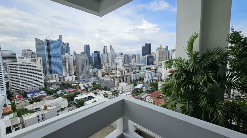 Crystal Garden, Bangkok, 217 Sukhumvit 4 Alley, Khlong Toei, Bangkok, 3 Bedrooms, 193 sqm, Condo For Rent, by BANGKOK PROPERTY AGENTS, 500462233 - DDproperty.com