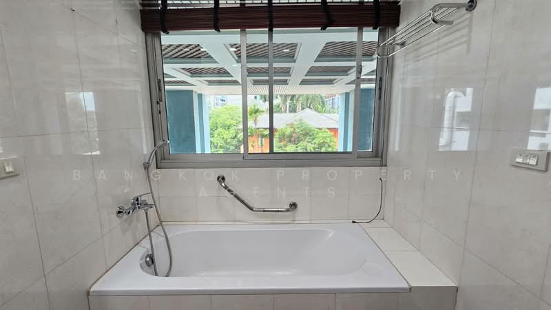 Green Ville Exclusive Residence, Bangkok, 51 Soi Sukhumvit 2, Khlong Toei, Bangkok, 2 Bedrooms, 175 sqm, Condo For Rent, by BANGKOK PROPERTY AGENTS, 500462240 - DDproperty.com