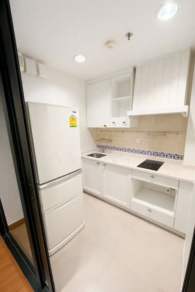 The Crest Phahonyothin 11, Bangkok, Soi Phaholyothin 11 Phaholyothin Road, Samsen Nai, Phaya Thai, Bangkok, 1 Bedroom, 44 sqm, Condo For Rent, by Rosesirin Expert, 500462242 - DDproperty.com