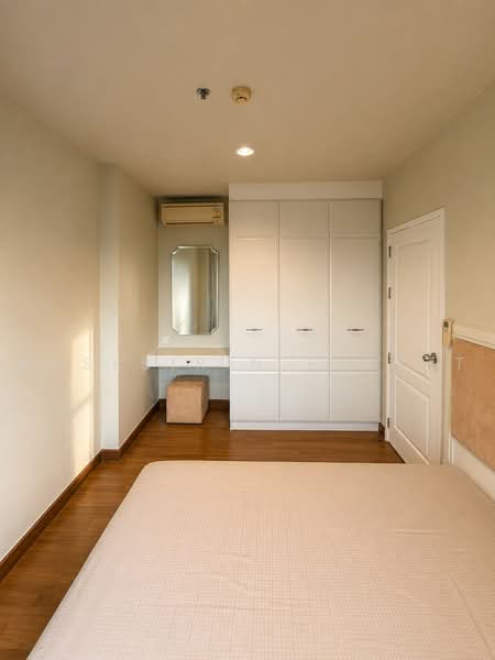 The Crest Phahonyothin 11, Bangkok, Soi Phaholyothin 11 Phaholyothin Road, Samsen Nai, Phaya Thai, Bangkok, 1 Bedroom, 44 sqm, Condo For Rent, by Rosesirin Expert, 500462242 - DDproperty.com