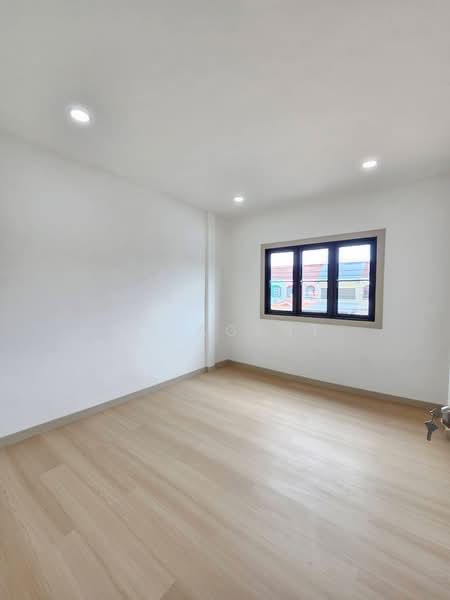 Baan Sri Prajak 7 Bang Kruai-Sai Noi, Nonthaburi, Bang Kruai-Sai Noi Road, Bang Bua Thong, Nonthaburi, 4 Bedrooms, 100 sqm, Townhouse For Sale, by NR AGENT, 500462248 - DDproperty.com