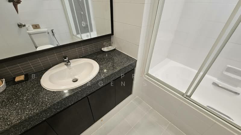 Kameo Court, Bangkok, 25 Sukhumvit 7 Alley, Khlongtoei Nua, Watthana, Bangkok, 2 Bedrooms, 166 sqm, Condo For Rent, by BANGKOK PROPERTY AGENTS, 500462249 - DDproperty.com
