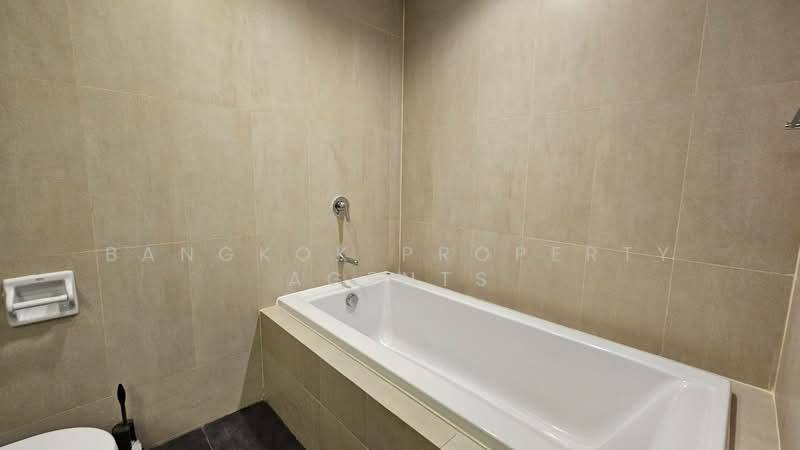 Shama Ekamai Bangkok, Bangkok, Ekamai Soi 8, Sukhumvit 63 Road, Phra Kanong Nua, Watthana, Bangkok, 3 Bedrooms, 241 sqm, Condo For Rent, by BANGKOK PROPERTY AGENTS, 500462273 - DDproperty.com