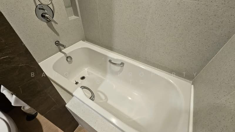 Shama Ekamai Bangkok, Bangkok, Ekamai Soi 8, Sukhumvit 63 Road, Phra Kanong Nua, Watthana, Bangkok, 3 Bedrooms, 241 sqm, Condo For Rent, by BANGKOK PROPERTY AGENTS, 500462273 - DDproperty.com