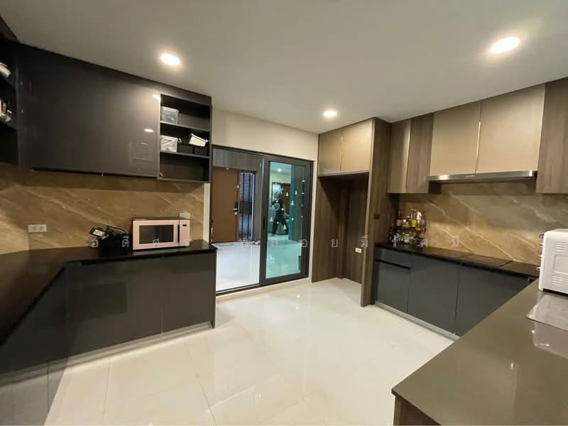 The City Bangna, Samut Prakan, Bang Phli Yai, Bang Kaeo, Bang Plee, Samut Prakan, 5 Bedrooms, 417 sqm, Single Detached House For Rent, by Adisorn Ploymeerassamee, 500462340 - DDproperty.com
