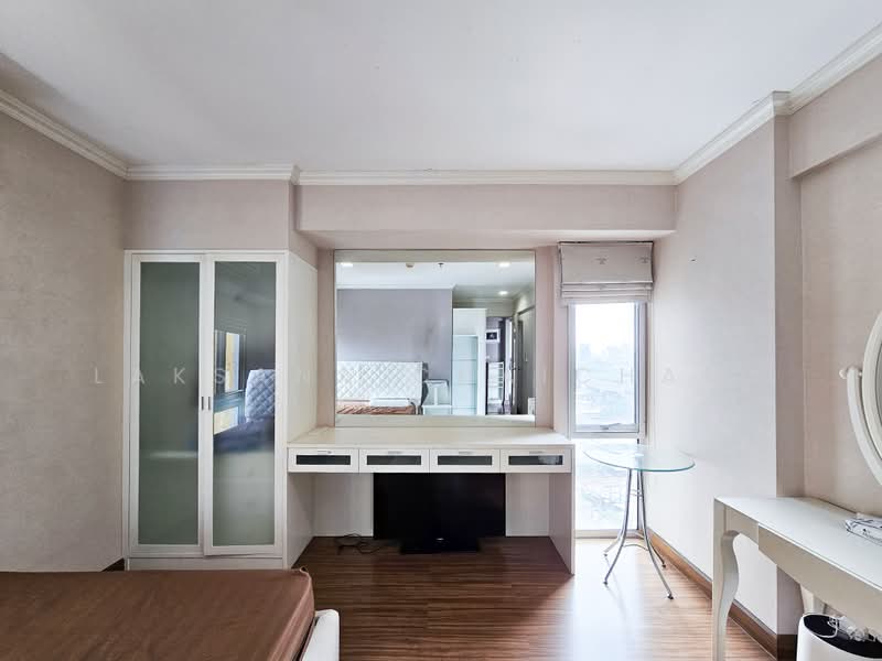 My Resort Bangkok, Bangkok, 1724 Petchaburi Road, Bang Kapi, Huai Khwang, Bangkok, 2 Bedrooms, 64 sqm, Condo For Sale, by Laksana Chaichana, 500462347 - DDproperty.com