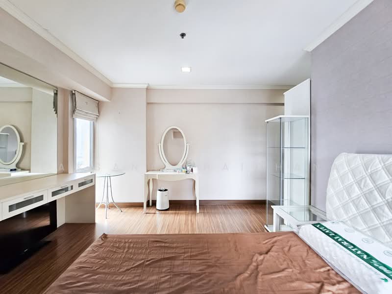 My Resort Bangkok, Bangkok, 1724 Petchaburi Road, Bang Kapi, Huai Khwang, Bangkok, 2 Bedrooms, 64 sqm, Condo For Sale, by Laksana Chaichana, 500462347 - DDproperty.com