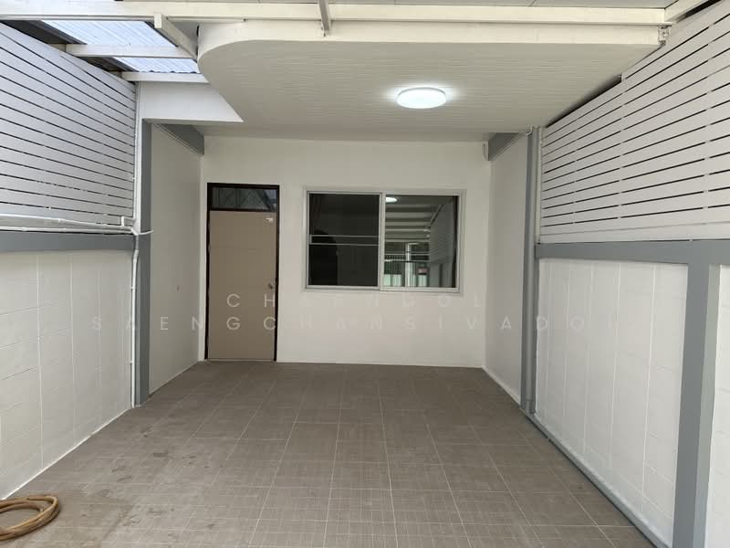 จรญสนทวงศ 41 ทาวนเฮาส 2 ชน ปนเกลา-จรญ, Bangkok, Bang Khun Non, Bangkok Noi, Bangkok, 2 Bedrooms, 150 sqm, Townhouse For Sale, by Charndol Saengchansivadol, 500462382 - DDproperty.com