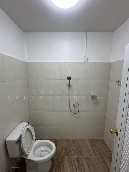 จรญสนทวงศ 41 ทาวนเฮาส 2 ชน ปนเกลา-จรญ, Bangkok, Bang Khun Non, Bangkok Noi, Bangkok, 2 Bedrooms, 150 sqm, Townhouse For Sale, by Charndol Saengchansivadol, 500462382 - DDproperty.com