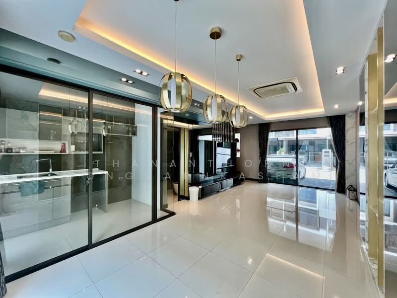 Landmark Ekamai-Ramindra : แลนด์มาร์ค เอกมัย-รามอินทรา, กรุงเทพ, ถนนสุคนธสวัสดิ์, ลาดพร้าว, กรุงเทพ, 168 ตร.ม., ทาวน์เฮ้าส์ ให้เช่า, โดย Thananthorn Wongvarnkaseam, 500462396 - DDproperty.com