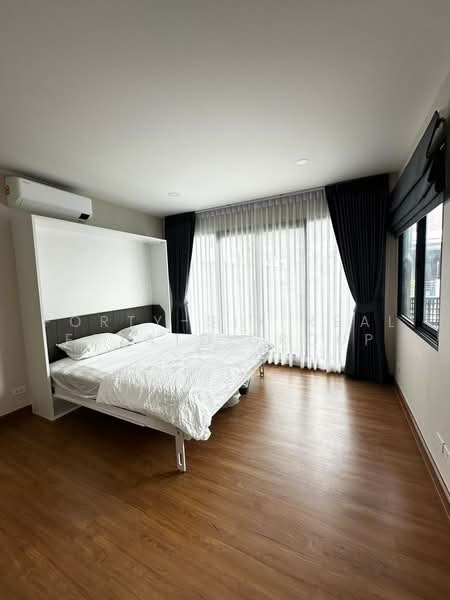 The City Rama 9-Ramkhamhaeng, Bangkok, Srinakarin - Rom Klao Road, Saphan Sung, Bangkok, 5 Bedrooms, 286 sqm, Single Detached House For Rent, by Forty-Six Real Estate Group, 500462420 - DDproperty.com