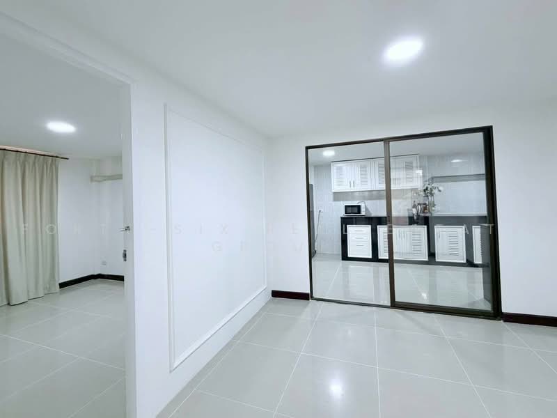 บานเดยวใหเชา ใจกลางหวยขวาง, Bangkok, ประชาราษฎร์บำเพ 17 แยก 8, Huai Khwang, Bangkok, 6 Bedrooms, 500 sqm, Single Detached House For Rent, by Forty-Six Real Estate Group, 500462421 - DDproperty.com