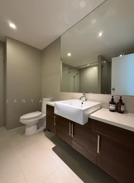 Noble Remix, Bangkok, 772 Soi Sukhumvit 36, Sukhumvit Road, Khong Tan, Khlong Toei, Bangkok, 3 Bedrooms, 121 sqm, Condo For Rent, by Janyanan (Pang), 500462442 - DDproperty.com