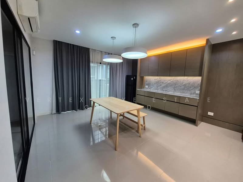 Nirvana Define Srinakarin-Rama 9, Bangkok, Srinakarin - Rom Klao Road, Saphan Sung, Bangkok, 3 Bedrooms, 285 sqm, Townhouse For Rent, by Vertex Luxe Estate Co.,LTD, 500462443 - DDproperty.com