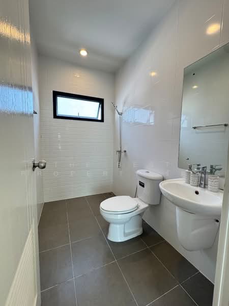 Eco Haus Wongwaen-Lamlukka, Pathum Thani, Bung Kham Proi, Lam Luk Ka, Pathum Thani, 3 Bedrooms, 100 sqm, Single Detached House For Sale, by The Best Property รัตน์, 500462459 - DDproperty.com