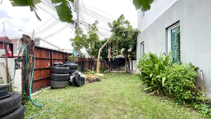Baan Pruksa 86/2 Ladkrabang-Suvarnabhumi, Samut Prakan, Soi Ladkrabang 54, Ladkrabang Road, Srisa Chorakhe Noi, Bang Sao Thong, Samut Prakan, 3 Bedrooms, 84 sqm, Townhouse For Sale, by The Best Property แนน, 500462465 - DDproperty.com