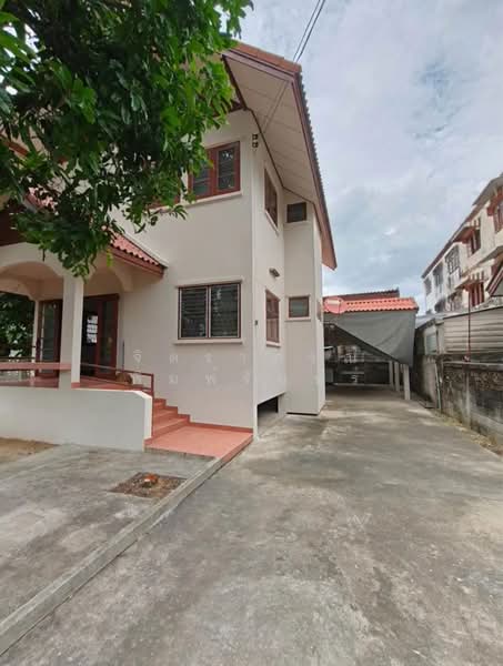 Charan Sanitwong soi 37, Bangkok, จรัญสนิทวงศ์, Bang Khun Sri, Bangkok Noi, Bangkok, 4 Bedrooms, 600 sqm, Single Detached House For Rent, by จิตราภรณ์ พิมพ์จันทร์, 500462466 - DDproperty.com