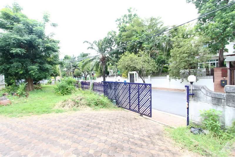 Ladawan Pinklao-Borommaratchachonnani, Bangkok, Borommaratchachonnani Road, Sala Thammasop, Thawi Watthana, Bangkok, 5 Bedrooms, 350 sqm, Single Detached House For Sale, by อภิชัย ลิ้มไชยโรจน์, 500462558 - DDproperty.com