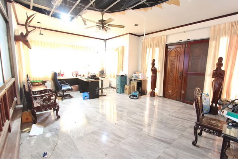Ladawan Pinklao-Borommaratchachonnani, Bangkok, Borommaratchachonnani Road, Sala Thammasop, Thawi Watthana, Bangkok, 5 Bedrooms, 350 sqm, Single Detached House For Sale, by อภิชัย ลิ้มไชยโรจน์, 500462558 - DDproperty.com