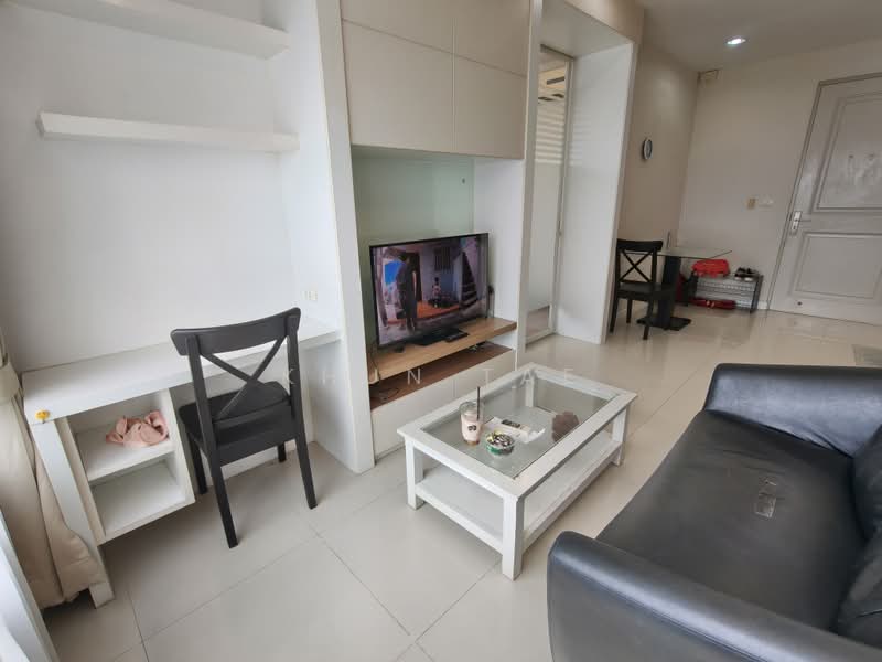Q House Condo Sathorn, Bangkok, Thonburi Road, Khlong Ton Sai, Khlong San, Bangkok, 1 Bedroom, 40 sqm, Condo For Rent, by Khun Tae, 500462573 - DDproperty.com