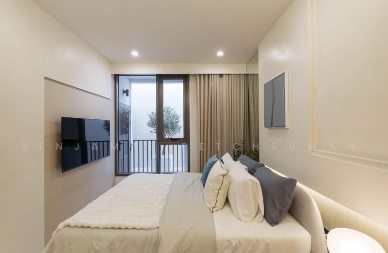 Reference Ekkamai, Bangkok, 65 Sukhumvit Road, Khlong Tan Nua, Watthana, Bangkok, 1 Bedroom, 34 sqm, Condo Option To Buy, by Benjamas Petchsuwan, 500462584 - DDproperty.com