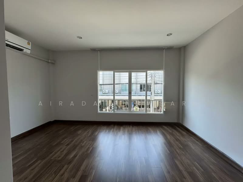 Cher Watcharapol, Bangkok, Sukhaphiban 5, Road Soi 70, O-Ngoen, Sai Mai, Bangkok, 3 Bedrooms, 130 sqm, Townhouse For Rent, by Airada Parasarn, 500462628 - DDproperty.com