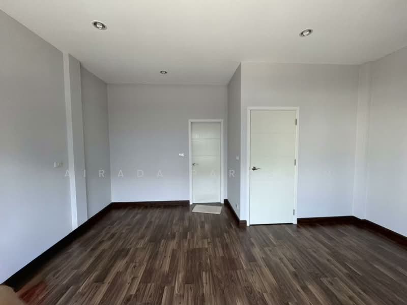 Cher Watcharapol, Bangkok, Sukhaphiban 5, Road Soi 70, O-Ngoen, Sai Mai, Bangkok, 3 Bedrooms, 130 sqm, Townhouse For Rent, by Airada Parasarn, 500462628 - DDproperty.com