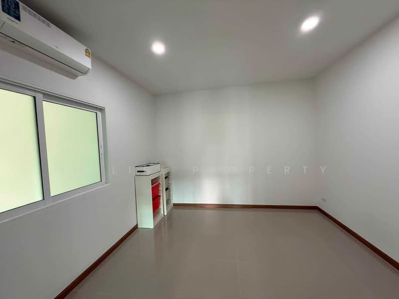 10R0544 This house for rent 4 bedroom 3 bathroom 50,000/month at muang have fully furnished, Phuket, Ratsada, Muang Phuket, Phuket, 4 Bedrooms, 120 sqm, Semi-Detached House (Twin House) For Rent, by PK LIFE Property, 500462648 - DDproperty.com