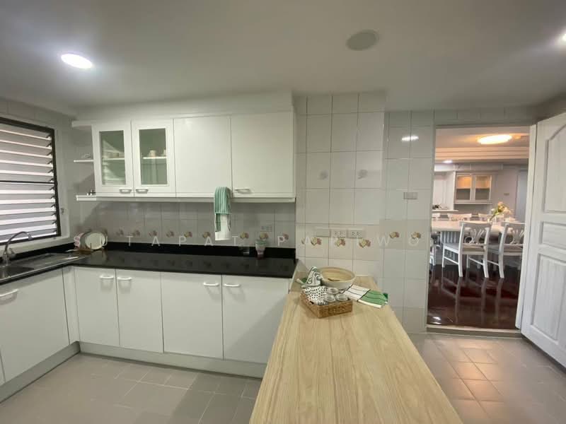 Sethiwan Mansion Sukhumvit 49, Bangkok, Soi Sukhumvit 49, Khlong Tan Nua, Watthana, Bangkok, 3 Bedrooms, 325 sqm, Condo For Rent, by Sutapat Pariwong, 500462665 - DDproperty.com