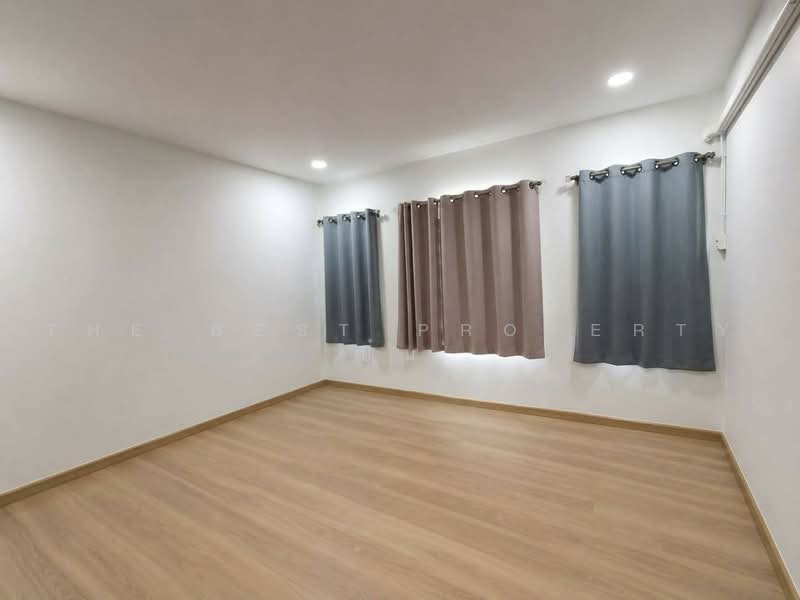 แฟมล แลนด, ชลบุรี, นาป่า, เมืองชลบุรี, ชลบุรี, 80 ตร.ม., ทาวน์เฮ้าส์ ขาย, โดย The Best Property ปิ๋ม, 500462670 - DDproperty.com